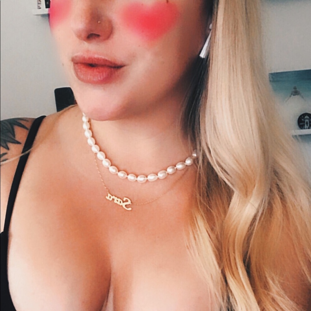 Hand-Knotted Freshwater Pearl Choker 🤍